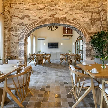 Voila Pedregal By Huespedia Hotel
