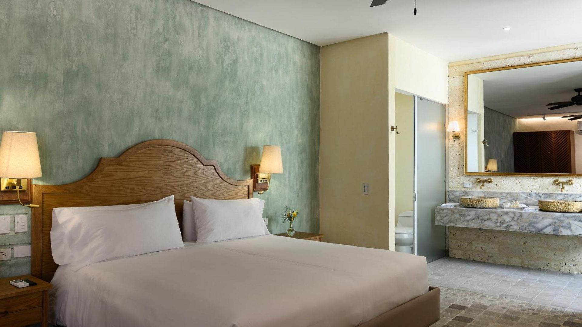 Voilá Pedregal By Huespedia Hotel *