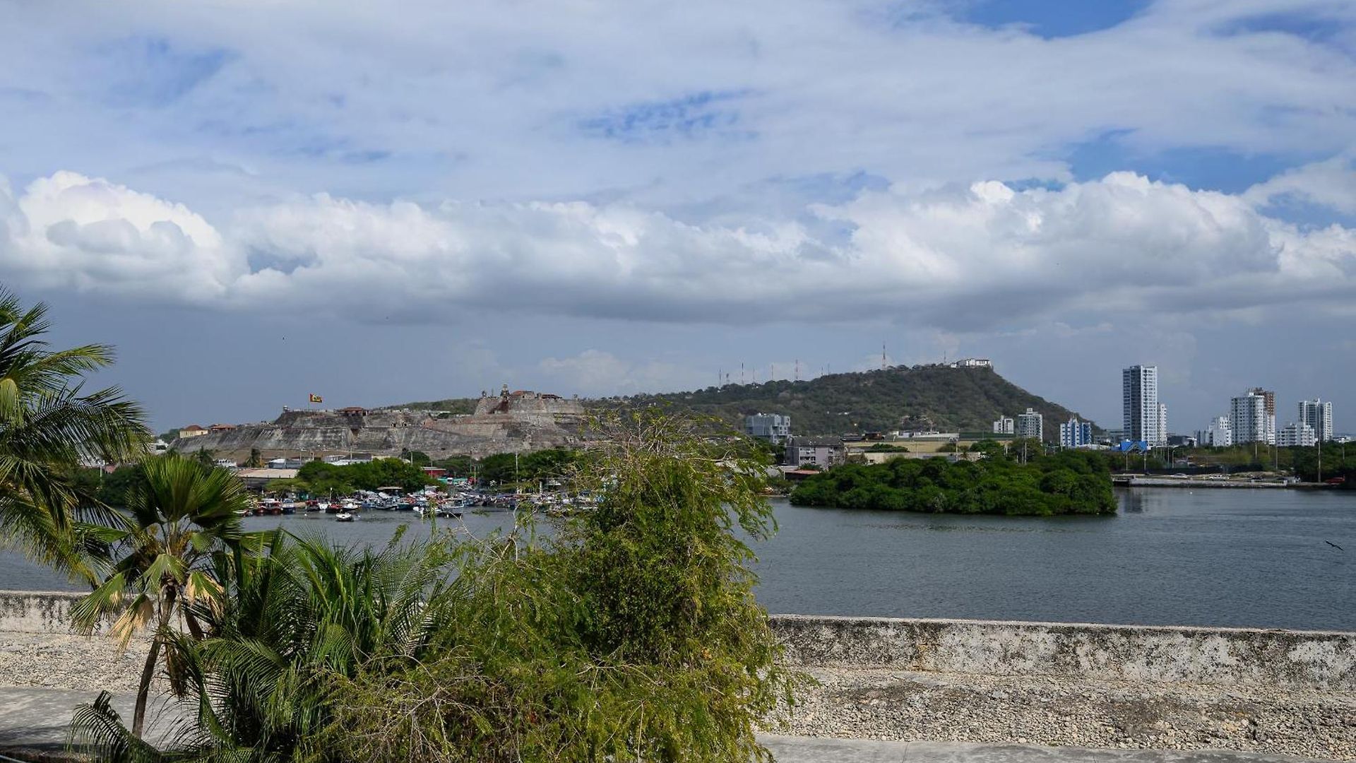 Voilá Pedregal By Huespedia Hotel