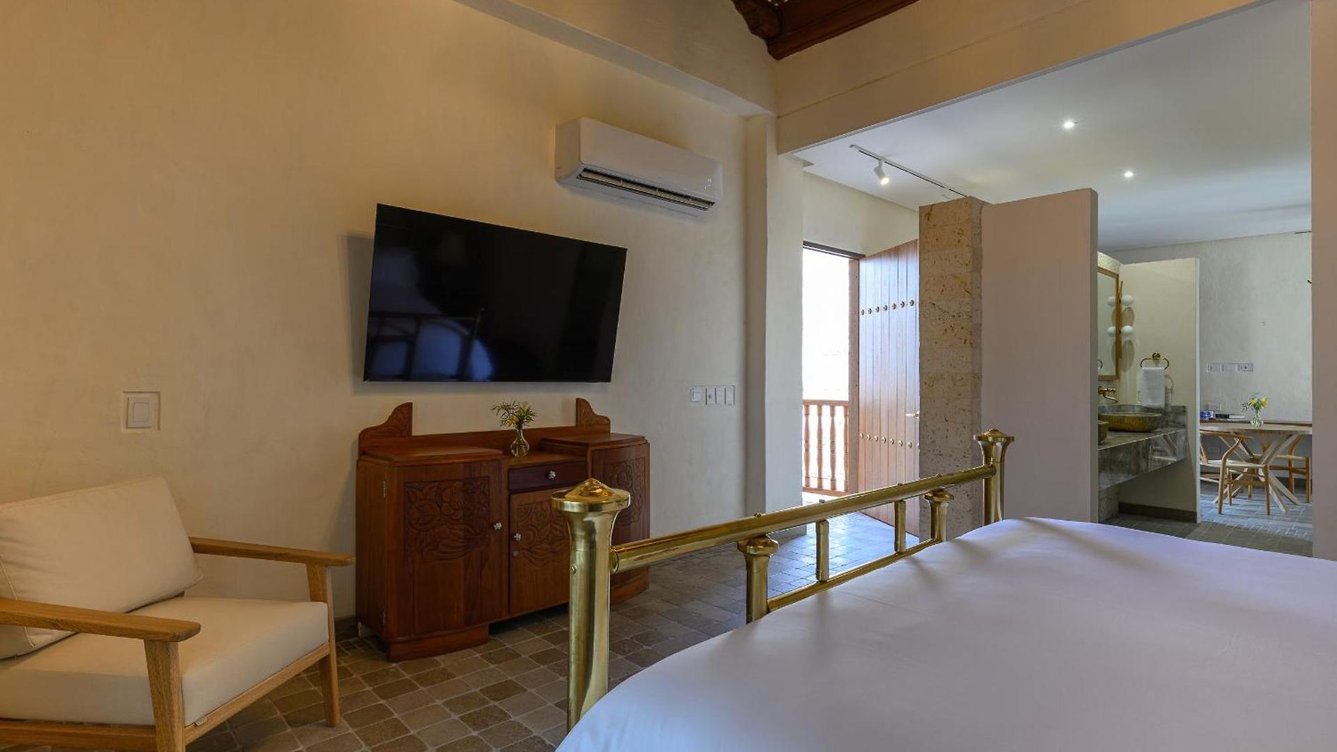 Hotel Voilá Pedregal By Huespedia