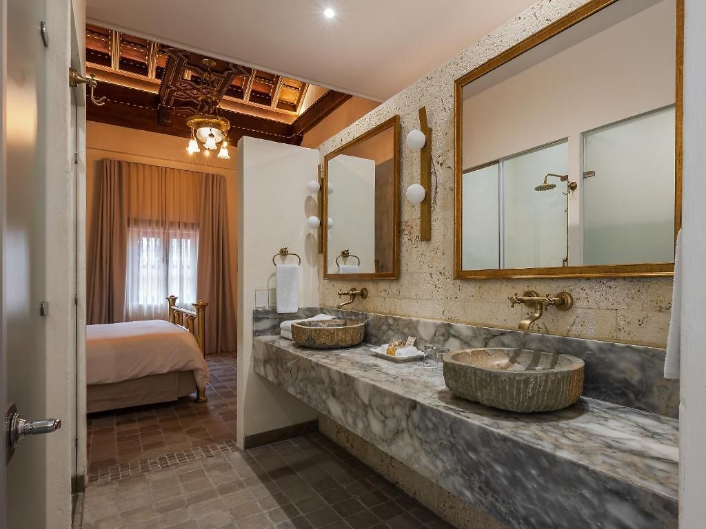 Voilá Pedregal By Huespedia Hotel