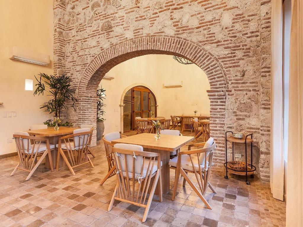 Hotel Voilá Pedregal By Huespedia