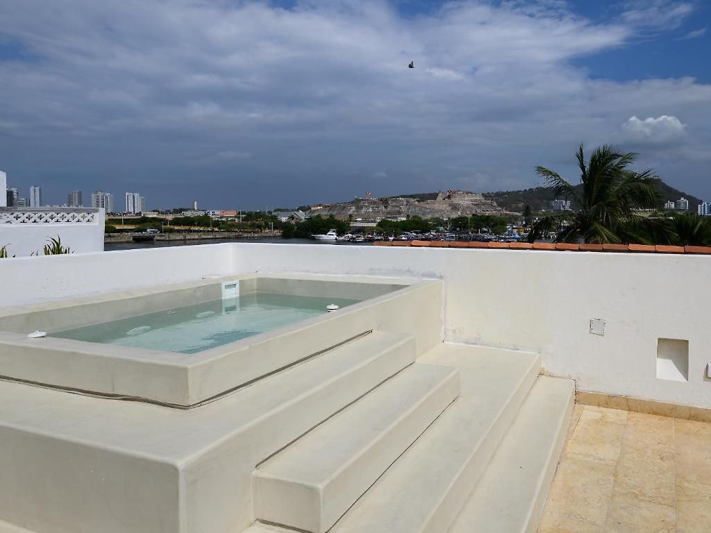Voilá Pedregal By Huespedia