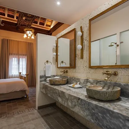 Voilá Pedregal By Huespedia Hotel