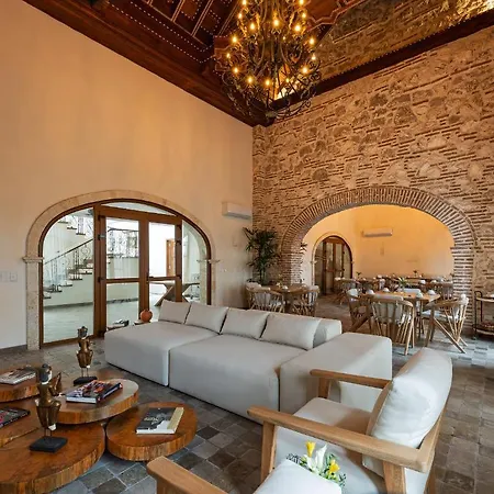 Hotel Voilá Pedregal By Huespedia